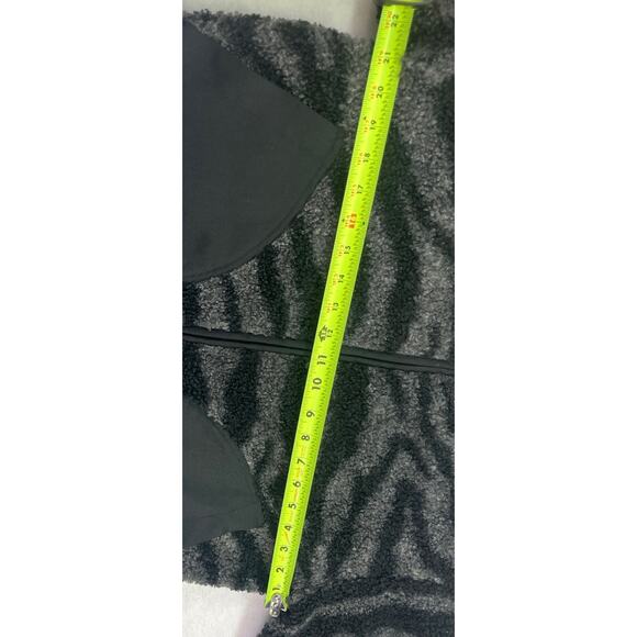 Varley Zebra Print Sherpa Fleece Full Zip Jacket Black Gray Size M - Picture 6 of 11